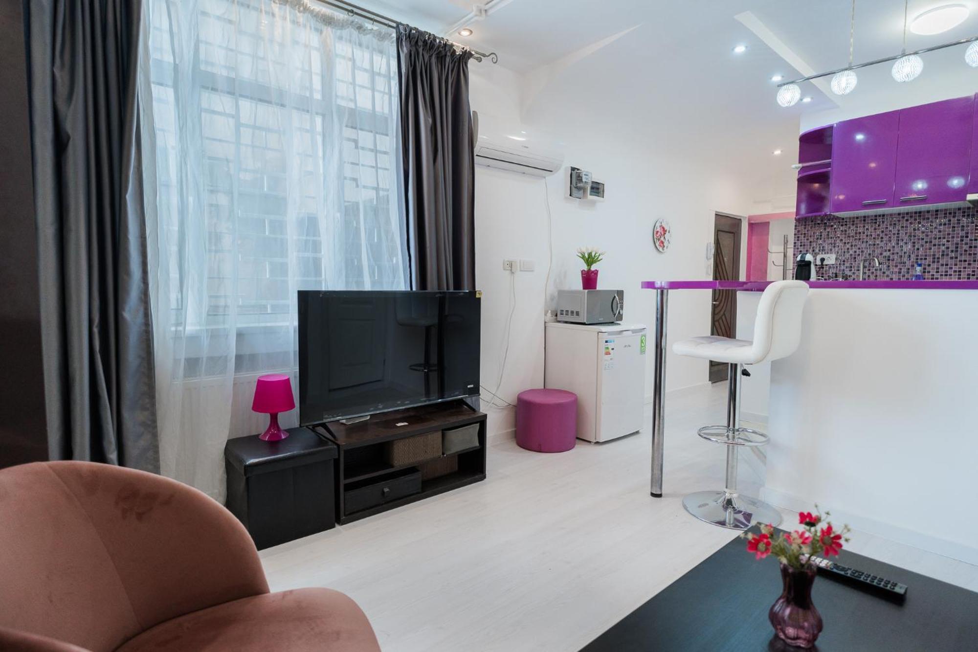 Ultra Central White & Lila Studio บูคาเรสต์ ภายนอก รูปภาพ