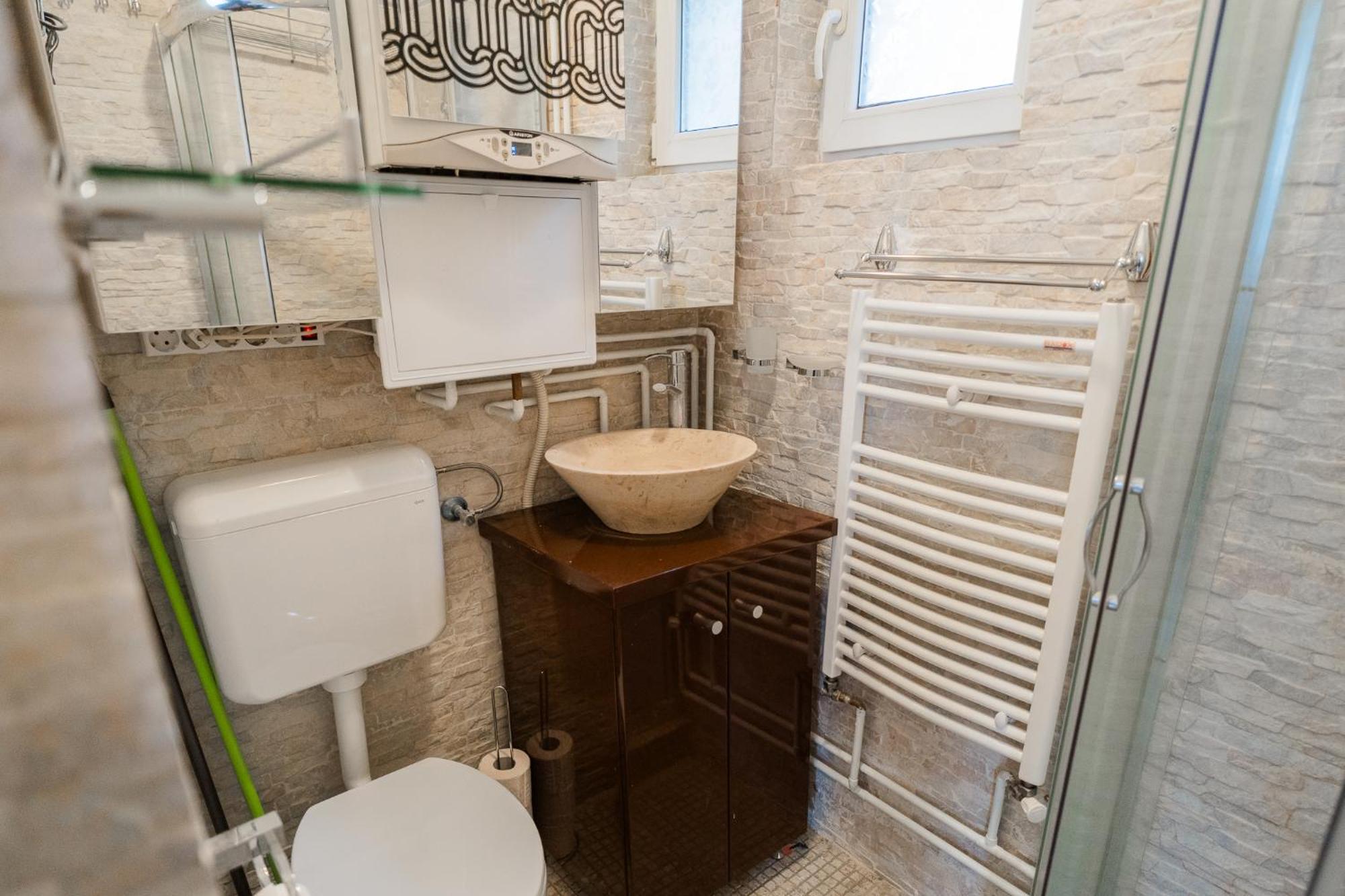 Ultra Central White & Lila Studio บูคาเรสต์ ภายนอก รูปภาพ